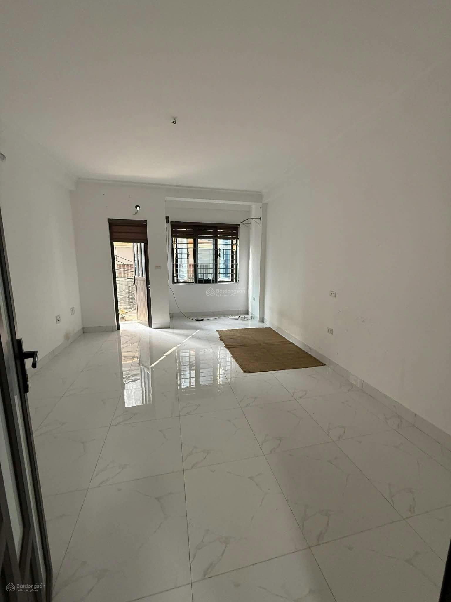 Cho Thuê Nhà Kim Giang, Thịnh Liệt, 5 Tầng , 5 PN khép kín, ô tô đỗ cửa, có thể làm CHDV , 19.5tr