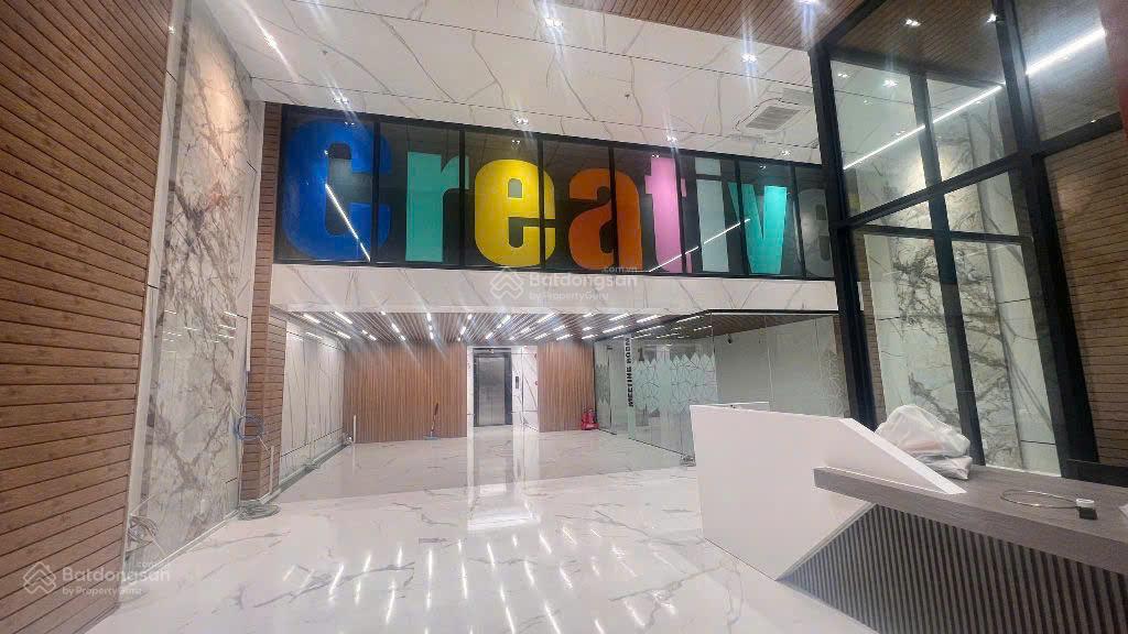 Cho thuê toà building phường Thạnh Mỹ Lợi Quận 2. DT 10x20m, hầm, 6 tầng full options. Giá 200tr