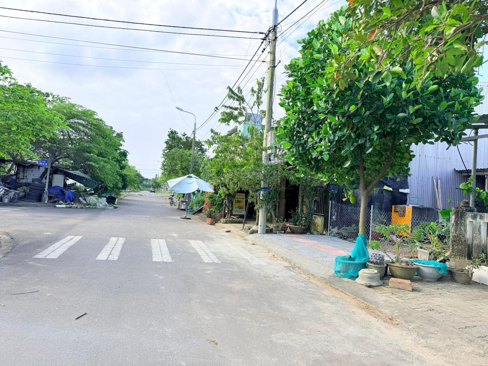 Liêm Lạc 19
-hướng : Đông -Dt:100m2 sát sông, sát công viên -giá 4 tỷ 200 tl
-liên hệ :0905.0 Liêm Lạc 19
-hướng : Đông -Dt:100m2 sát sông, sát công viên -giá 4 tỷ 200 tl
-liên hệ :0905.0