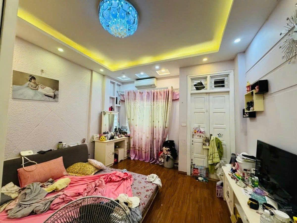 Tôi cần bán nhà mặt phố Chương Dương, Bình Hàn, 53m2 x 5T, vỉa hè, KD tốt, nở hậu, giá chỉ 9.8 tỷ