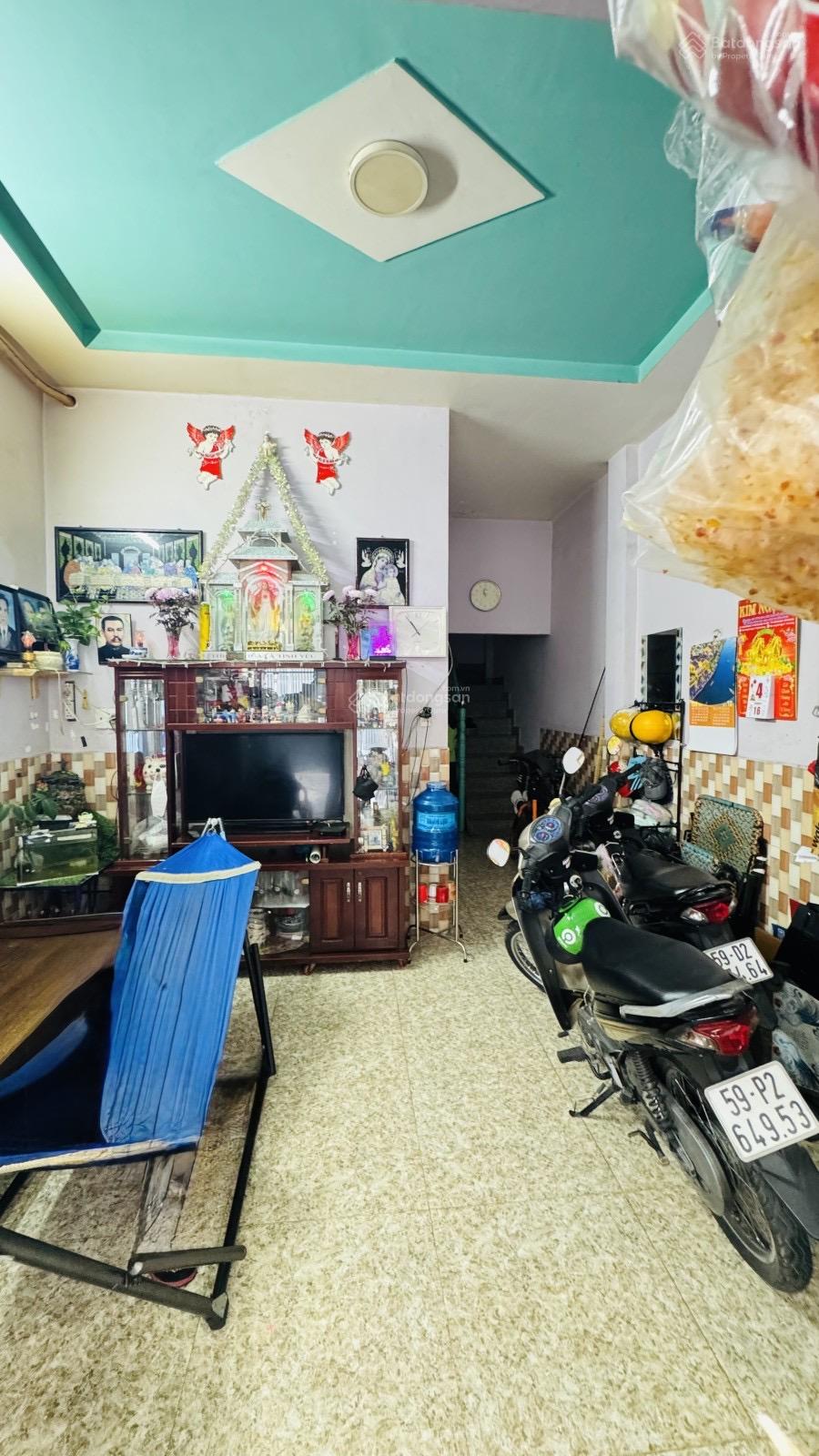 Nhà 2 tầng 3PN 1/ Nguyễn Suý ngay chợ Tân Hương DT 4x9 giá 4,6 tỷ sổ nở hậu hoàn công đủ