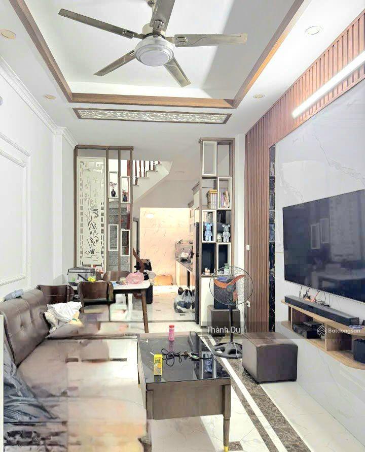 CHO THUÊ NHÀ NGUYÊN CĂN Cổ Linh đối diện AEON mall- PHÙ HỢP GIA ĐÌNH, KINH DOANH ONLINE - GIÁ 11 tr