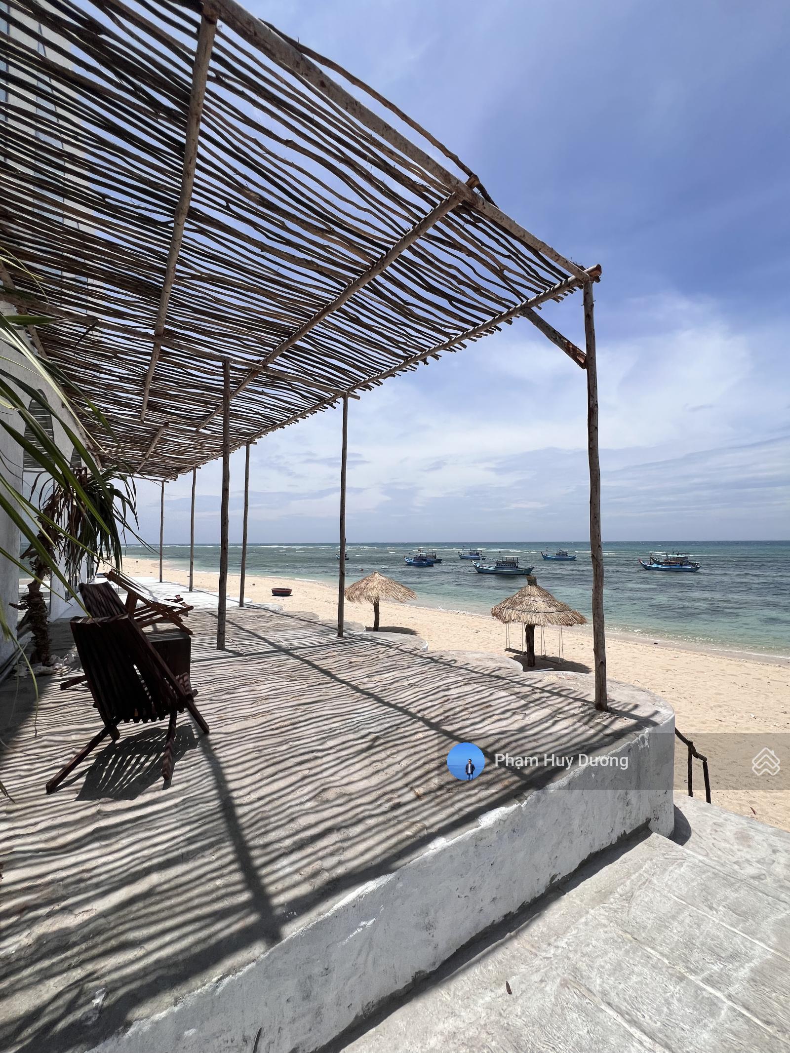 Lô đất mặt biển có bãi cát khu vực đẹp nhất đảo phú quý, sổ hồng riêng thổ cư 100%