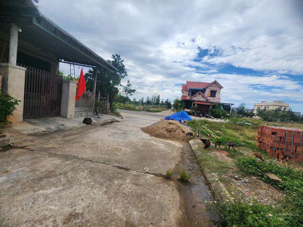 Bán đất nền tại Thị trấn Cửa Việt, 2,55 tỷ, 200m2 Bán đất nền tại Thị trấn Cửa Việt, 2,55 tỷ, 200m2