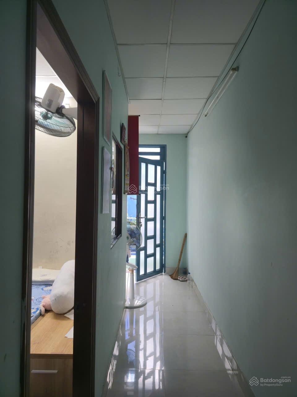 Nhà 2 tầng hẻm oto 1/ ngay Trường THCS Lê Văn Phan Tân Phú DT 4x12,5 giá 7,5 tỷ không quy hoạch