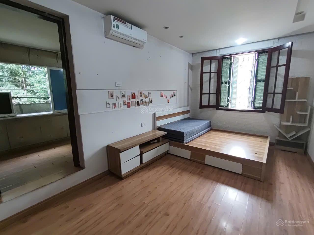 -Bán Nhà Tập Thể Hoàng Quốc Việt-Nghĩa Đô-Nghĩa Tân-31/90m-tầng3-4.xty