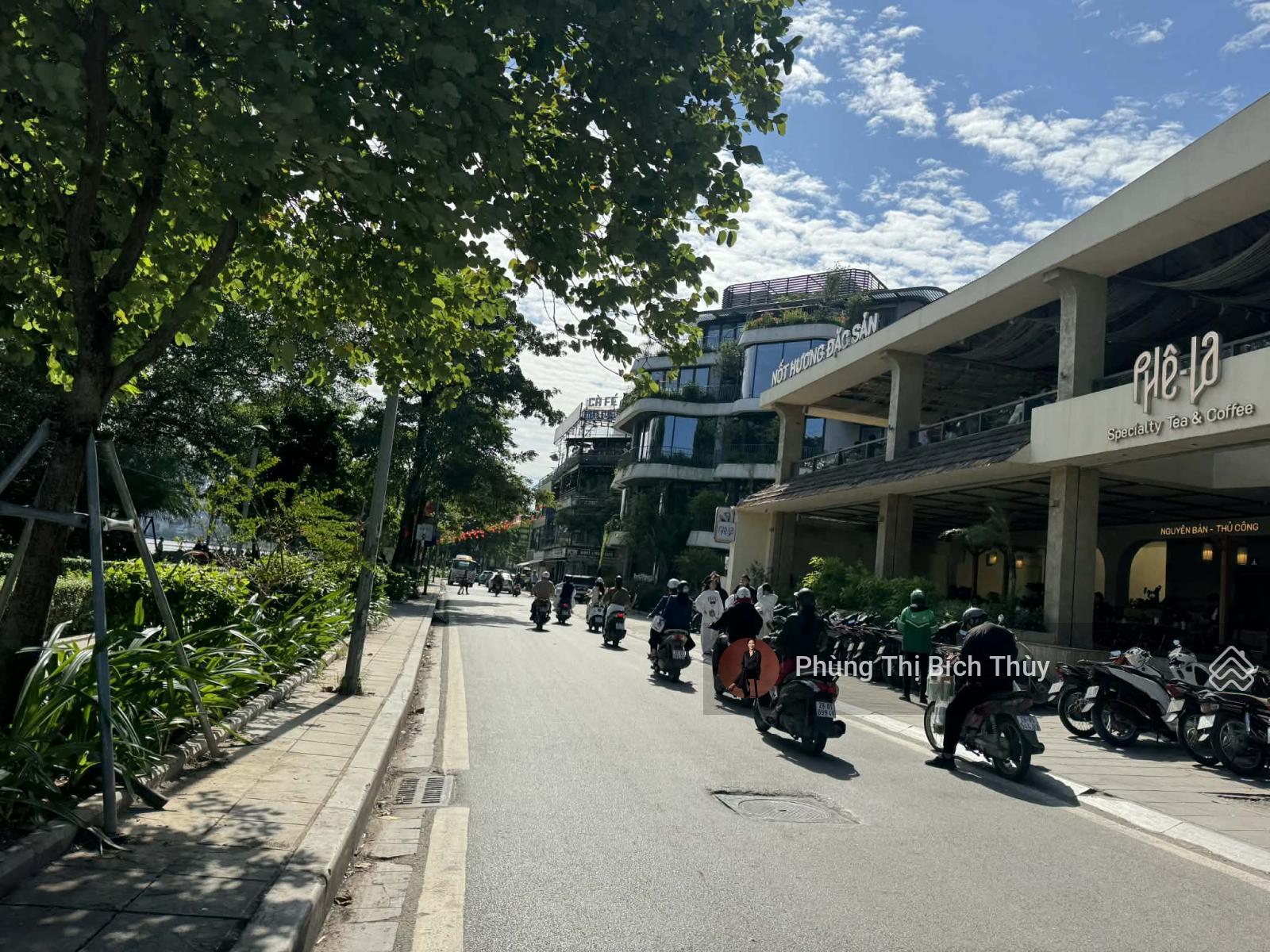 Bán biệt thự Pháp cổ - mặt hồ Tây - mặt phố Quảng Bá - 140m2 - MT: 8m - 75 tỷ