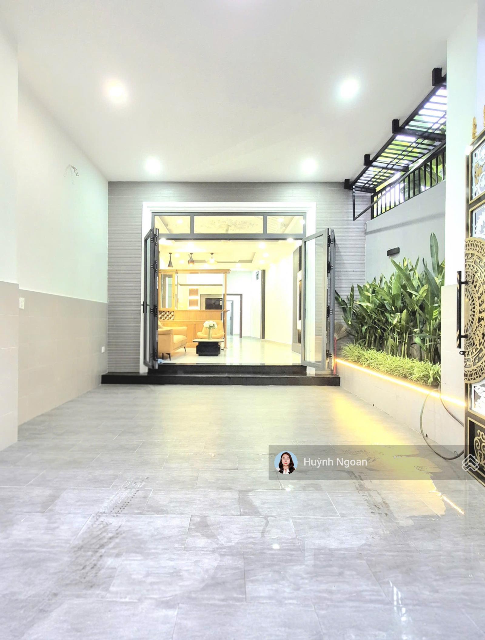 Bán nhà vườn xe hơi ngủ trong nhà hiếm có ngay khu công viên Sài Gòn mới DT 100m2 giá 7tỷ680tr 7PN