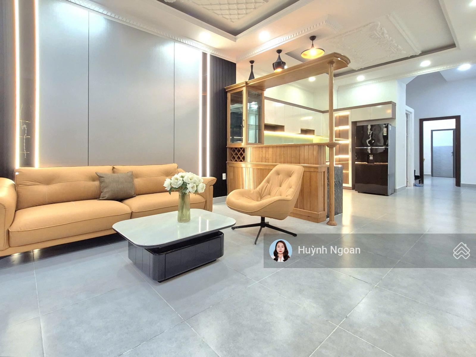 Bán nhà vườn xe hơi ngủ trong nhà hiếm có ngay khu công viên Sài Gòn mới DT 100m2 giá 7tỷ680tr 7PN