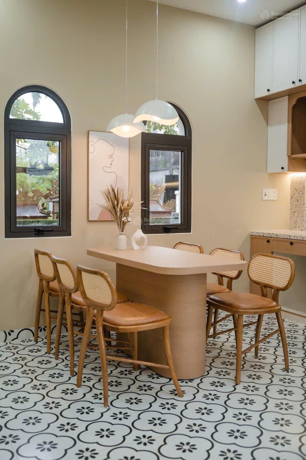 Nhà 2 tầng Full nội thất KQH Ngọc Anh gần đường chính Phạm Văn Đồng