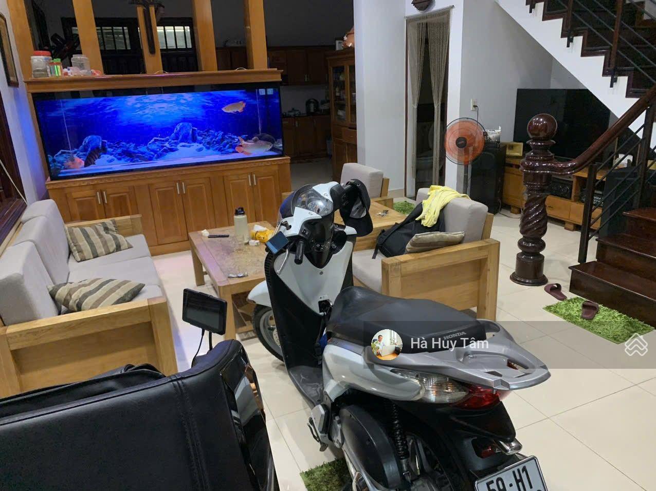 Bán biệt thự mặt tiền trục chính KDC Khang Điền, Phước Long B, Quận 9