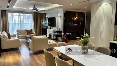 Hiếm! Bán căn hộ 160m2, 3PN 3VS ban công Đông Nam, chung cư Grandeur Palace - Giảng Võ. Giá 30 tỷ