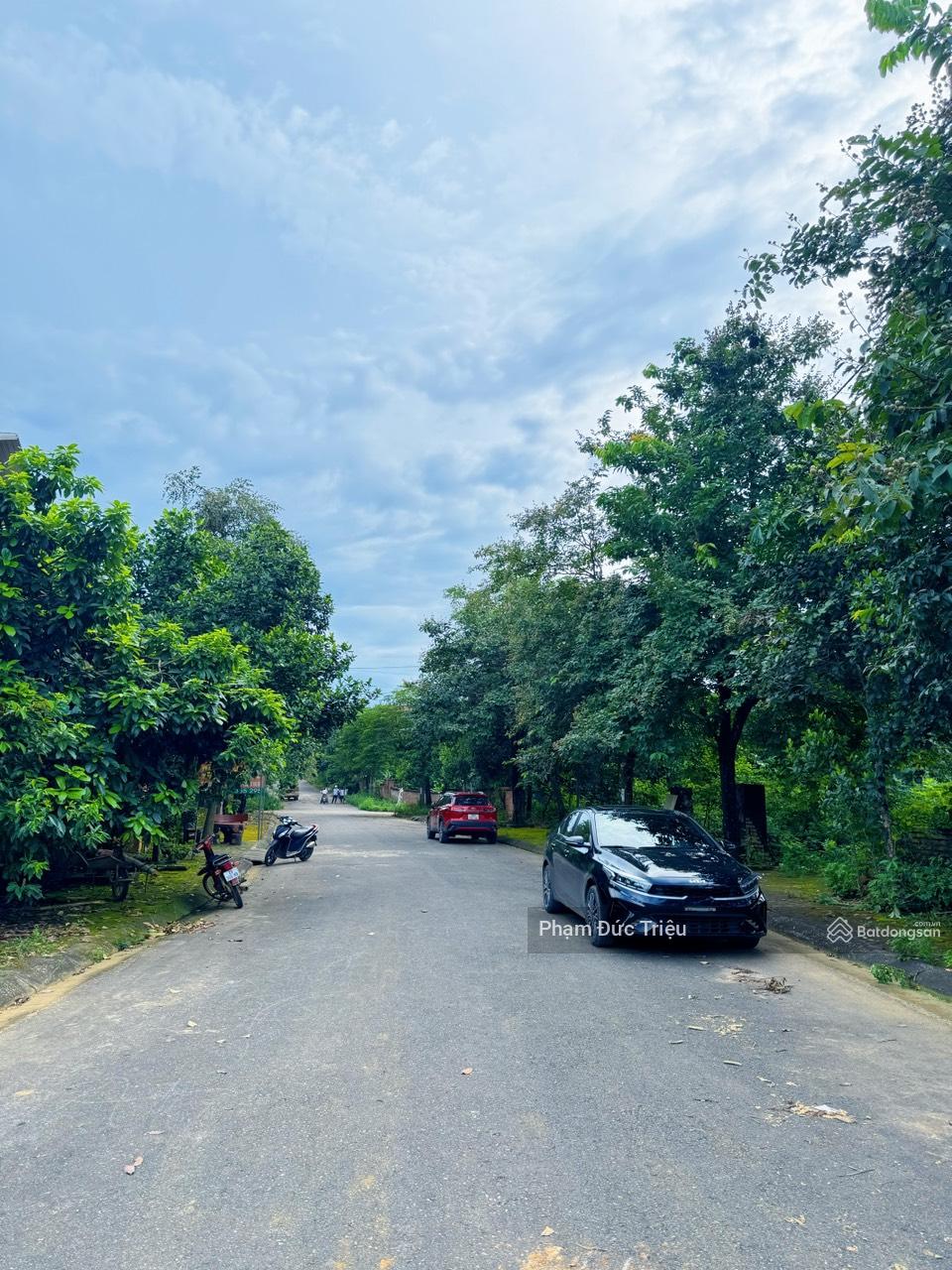 Chính chủ bán 100m2 TĐC Vai Réo - Phú Cát sát trục chính