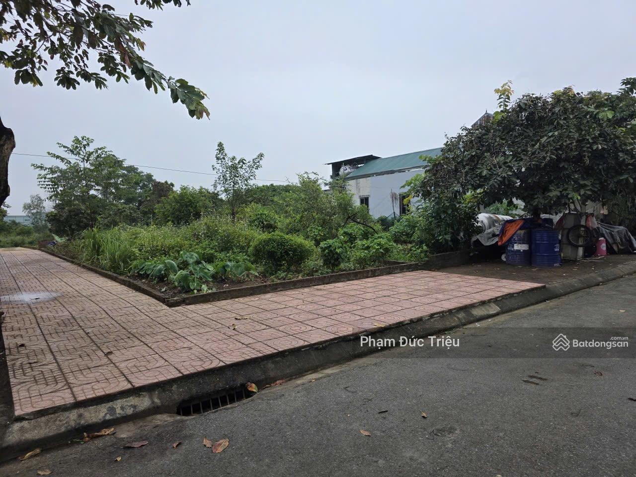 Chính chủ bán 100m2 TĐC Vai Réo - Phú Cát sát trục chính