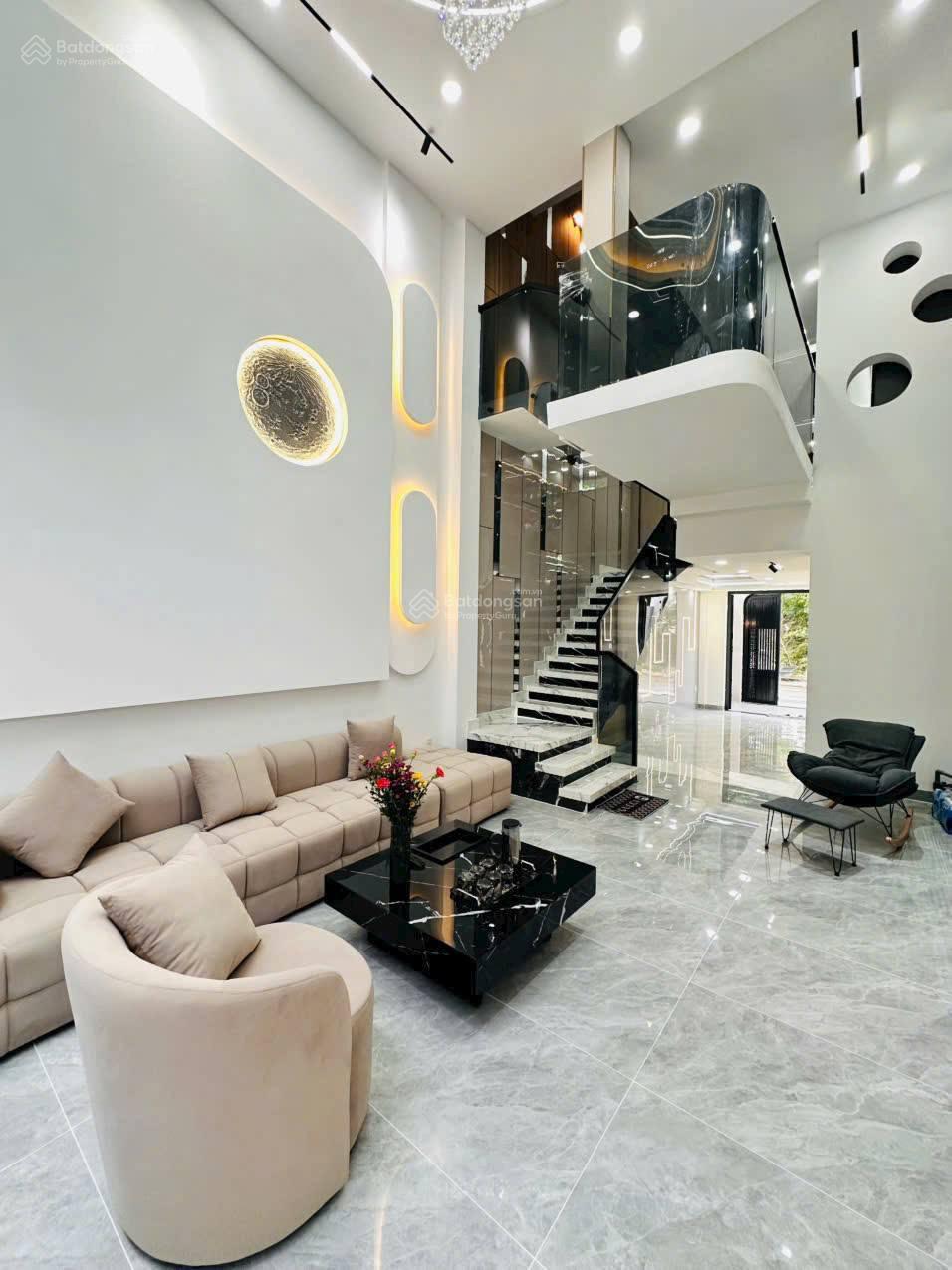 BÁN NHÀ ĐƯỜNG PHẠM VĂN ĐỒNG,PHƯỜNG LINH TÂY THỦ ĐỨC,GẦN NGÃ TƯ TÔ NGỌC VÂN VS PHẠM VĂN ĐỒNG