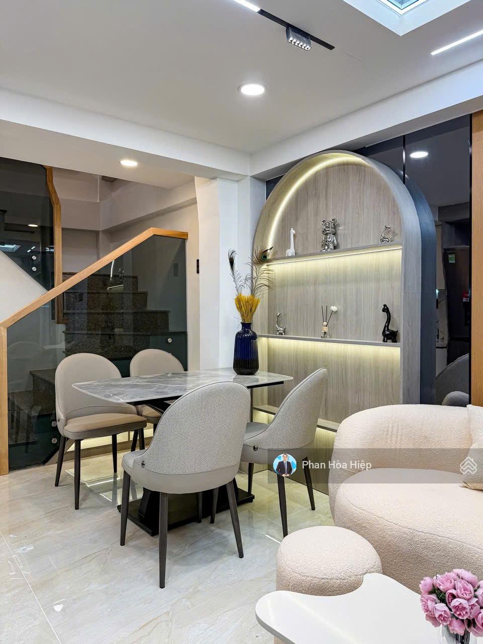 Nhà mới xây hẻm 6m Mai Xuân Thưởng, 72m2, 3 tầng BTCT 4PN có sân thượng, gần Chợ Bình Tây Nhà mới xây hẻm 6m Mai Xuân Thưởng, 72m2, 3 tầng BTCT 4PN có sân thượng, gần Chợ Bình Tây