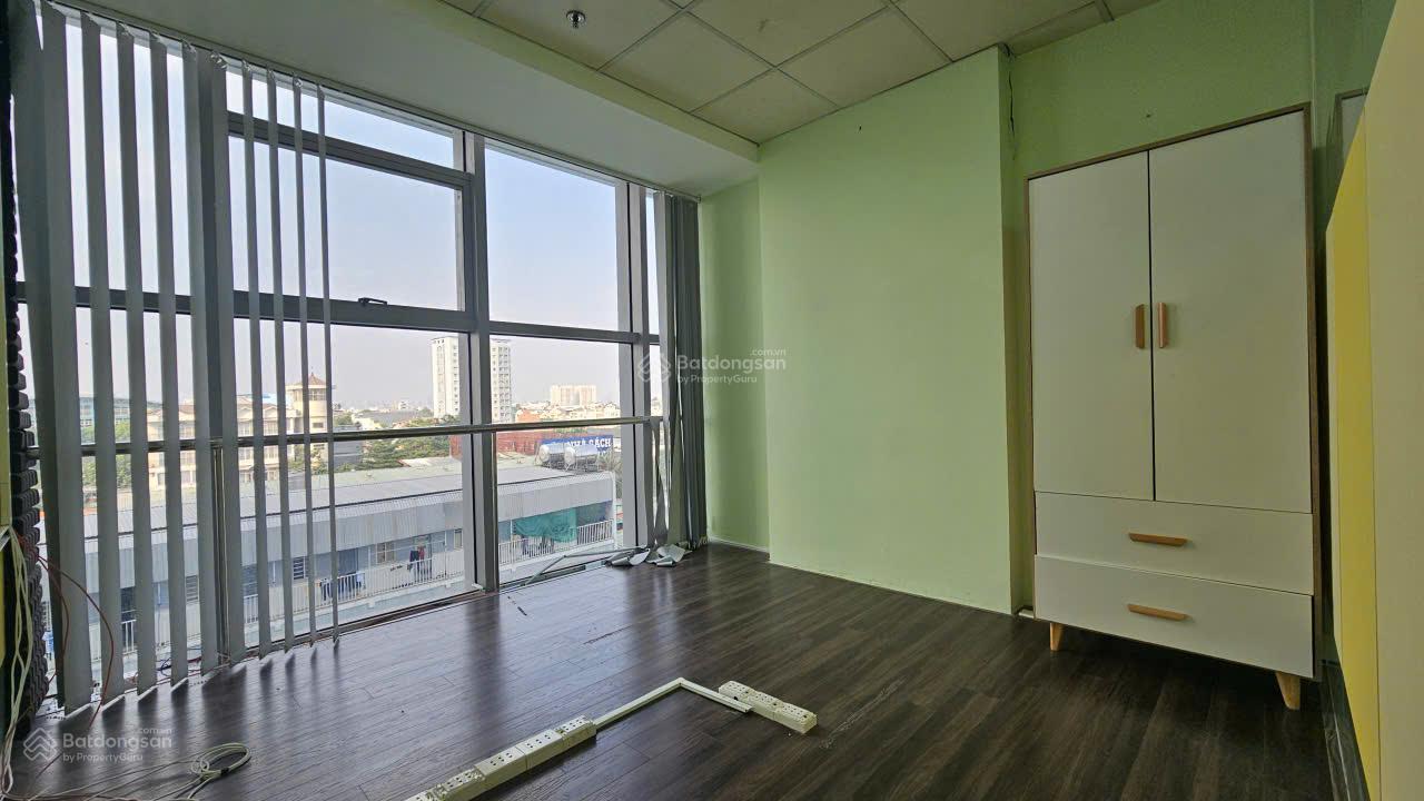 Văn phòng Luxcity Huỳnh Tấn Phát Q7 có sẵn máy lạnh âm trần 126m2.LH 0909 448 *** Thu Hiền