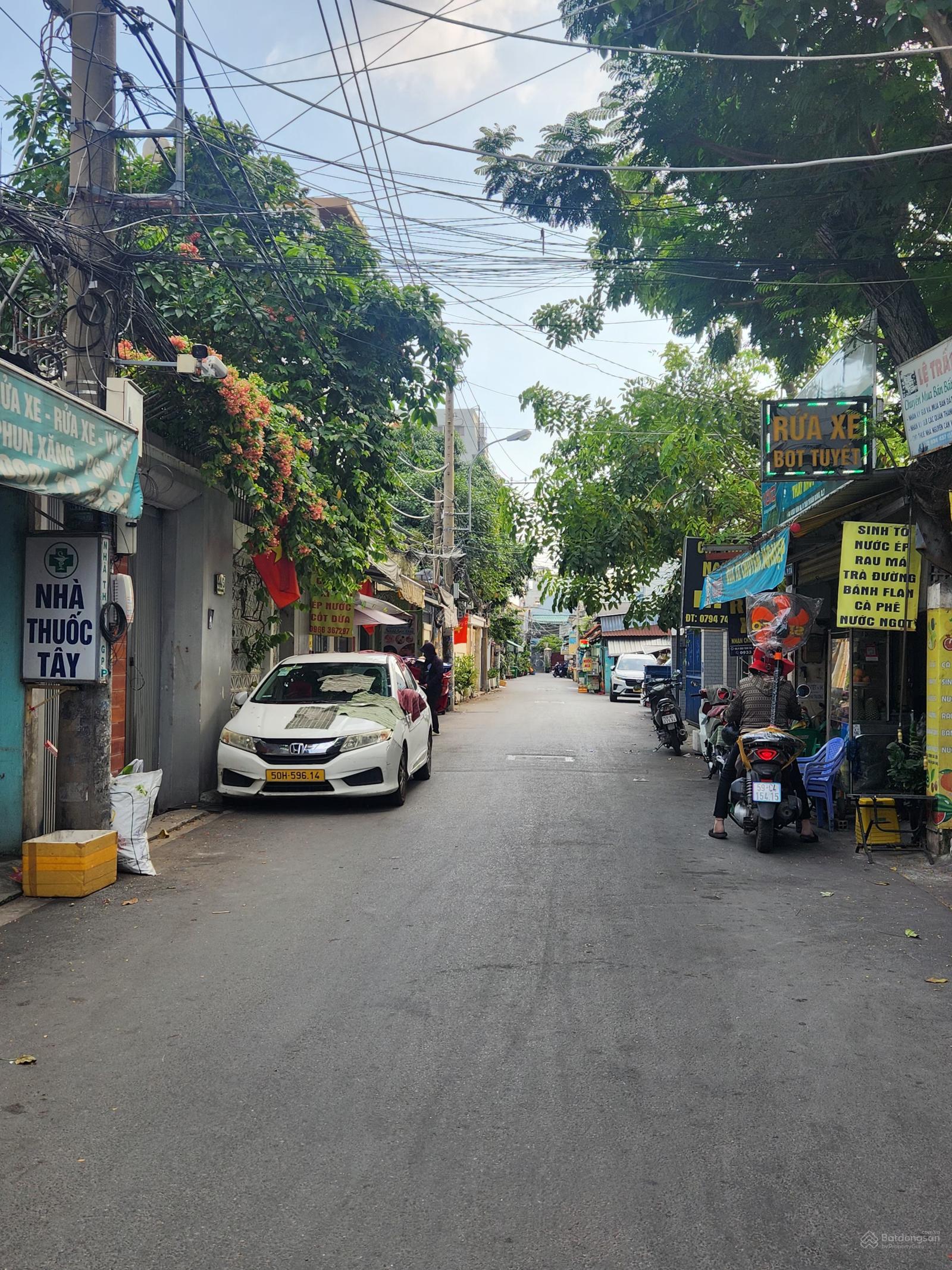 Mặt Tiền kinh doanh Đường Bùi Văn Ba Quận 7 Gần Chợ - DT 90m2 - TK 3 tầng 4PN - giá nhỉnh 13 tỷ Mặt Tiền kinh doanh Đường Bùi Văn Ba Quận 7 Gần Chợ - DT 90m2 - TK 3 tầng 4PN - giá nhỉnh 13 tỷ