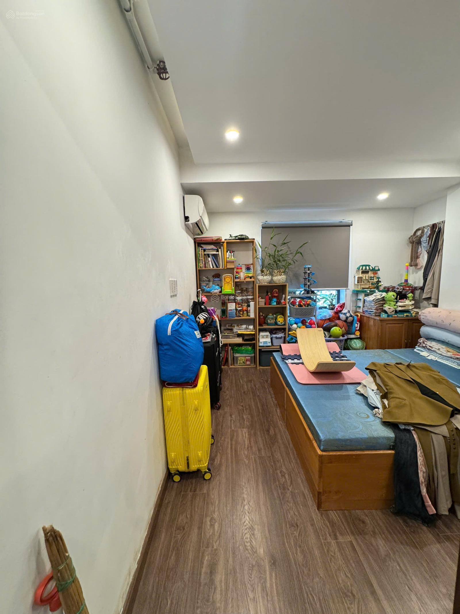 Bán căn hộ 52m Ch.cư Miếu Nổi tầng cao có thang máy. Gồm 2PN + 1wc, full nội thất Nhà đang cho thuê