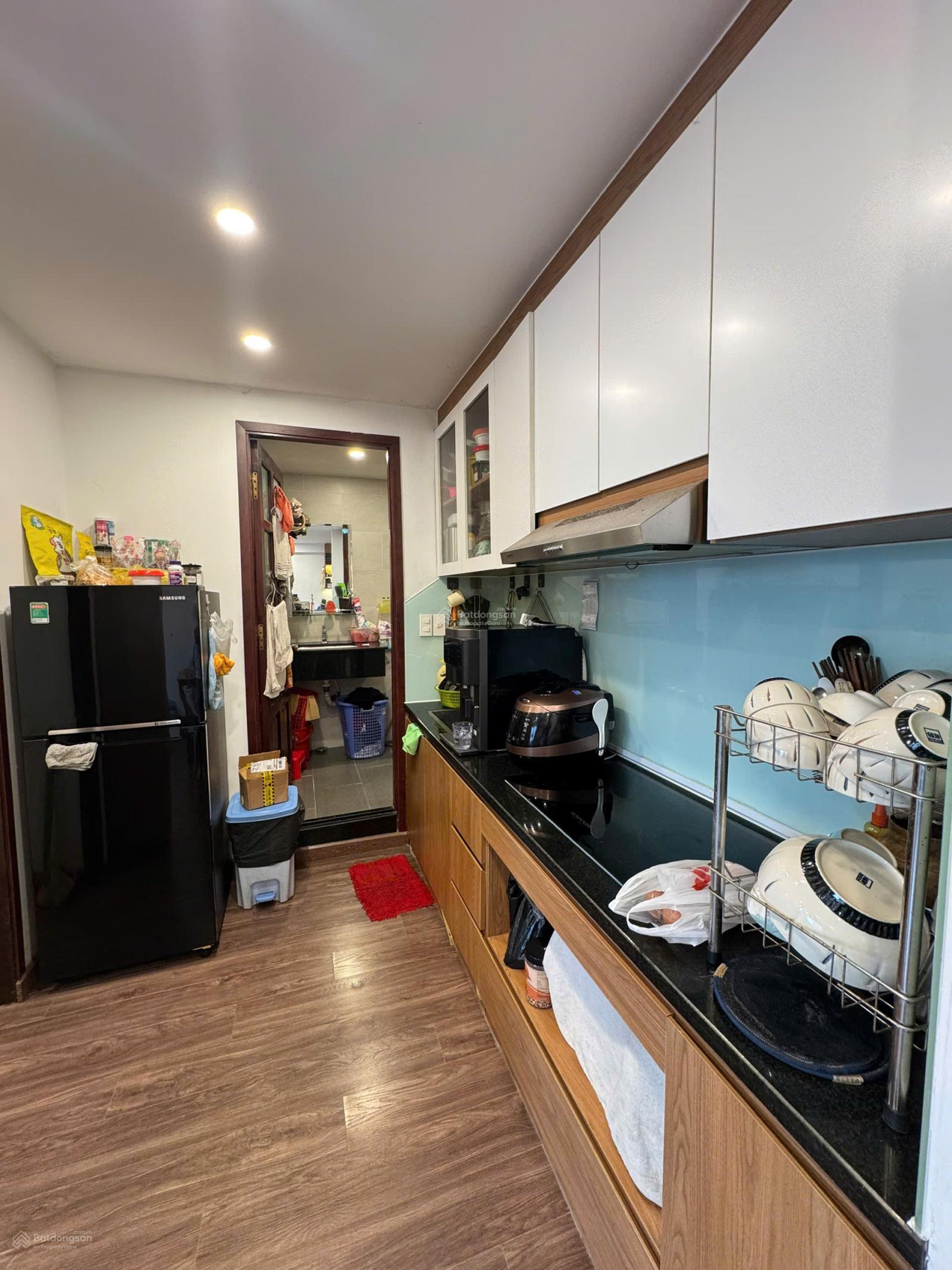 Bán căn hộ 52m Ch.cư Miếu Nổi tầng cao có thang máy. Gồm 2PN + 1wc, full nội thất Nhà đang cho thuê