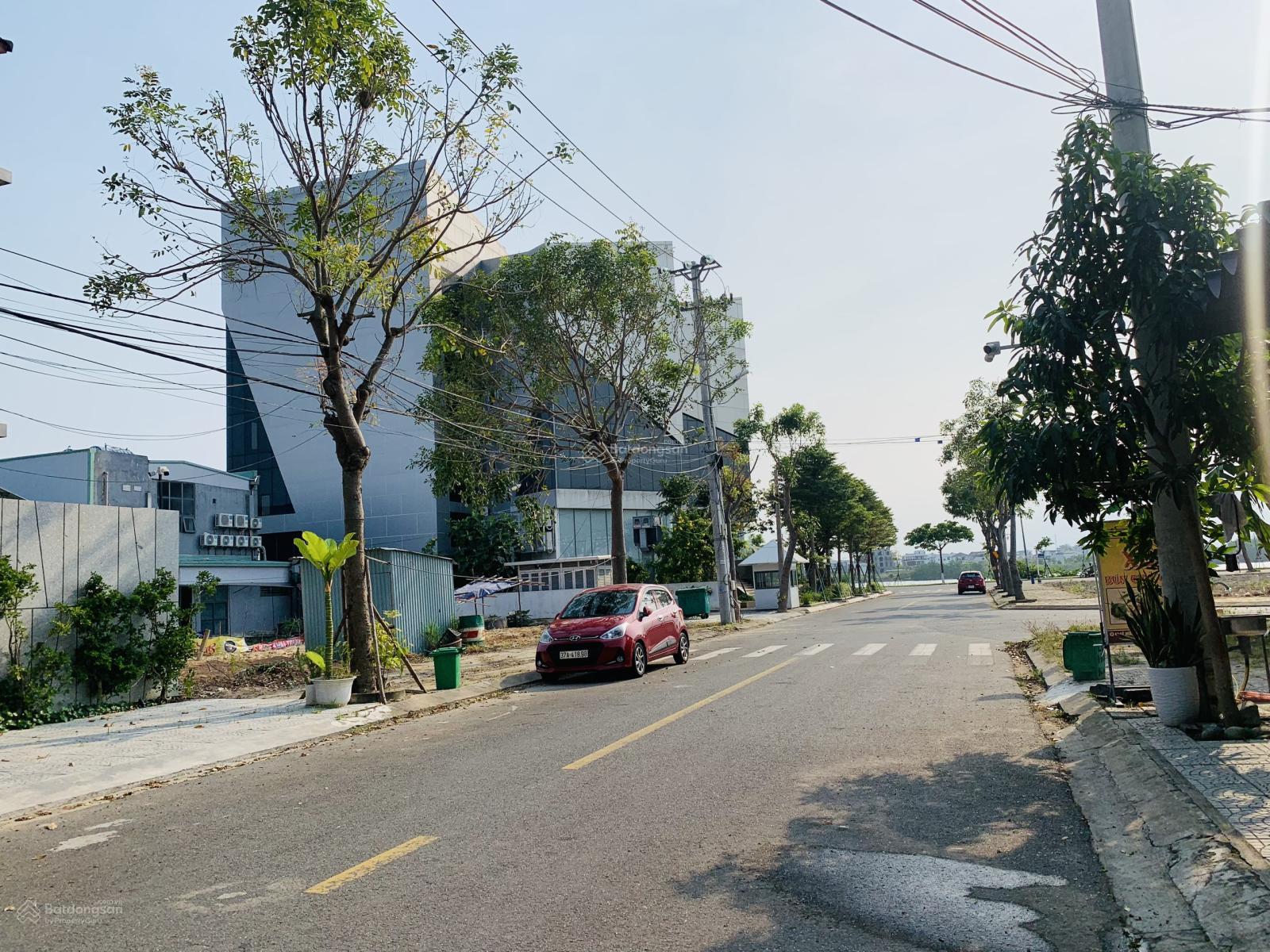 Bán biệt thự 3 tầng đường Lê Hữu Khánh - Nam Việt Á