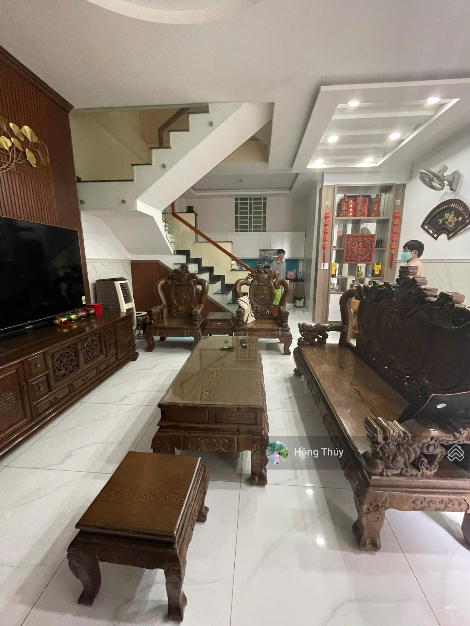 (Hot) Bán nhà hxh Cộng Hòa ngay Etown , dt 5x11m 5 tầng đẹp chỉ 11,5 tỷ gần nhà ga T3 Tân Sơn Nhất