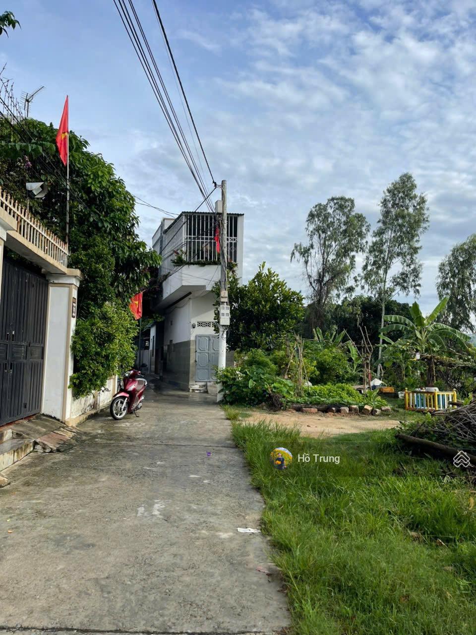 Mảnh đẹp Hòn Nghê, 505m2 ( 415m2 thổ) ngang 16m, cách biển km- 15.6tr/m2