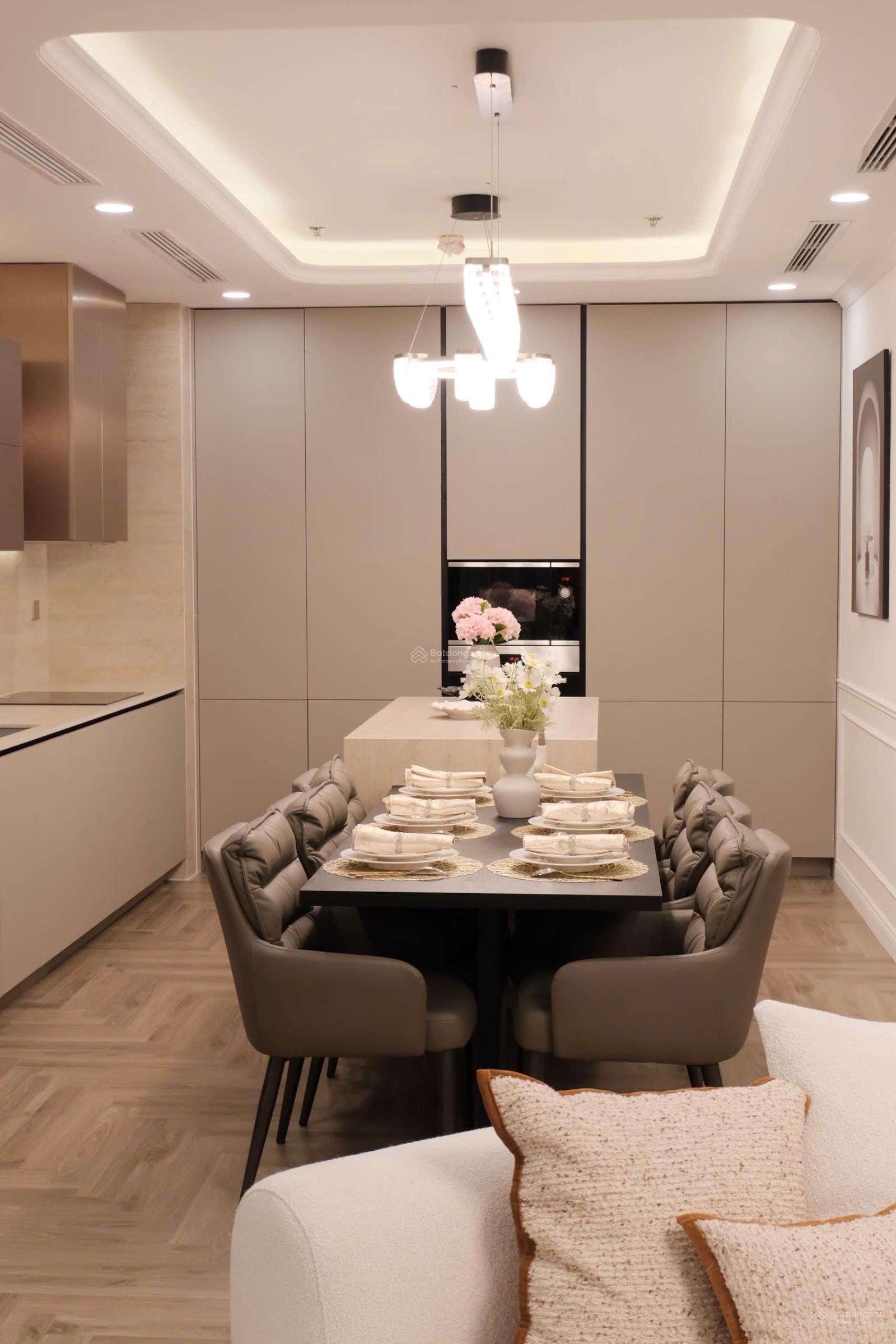 Siêu phẩm 4 ngủ đập thông 187m2 sẵn slot ôtô dưới hầm, nội thất đẳng cấp giá 20tỷ TL sâu 0868 657 ***