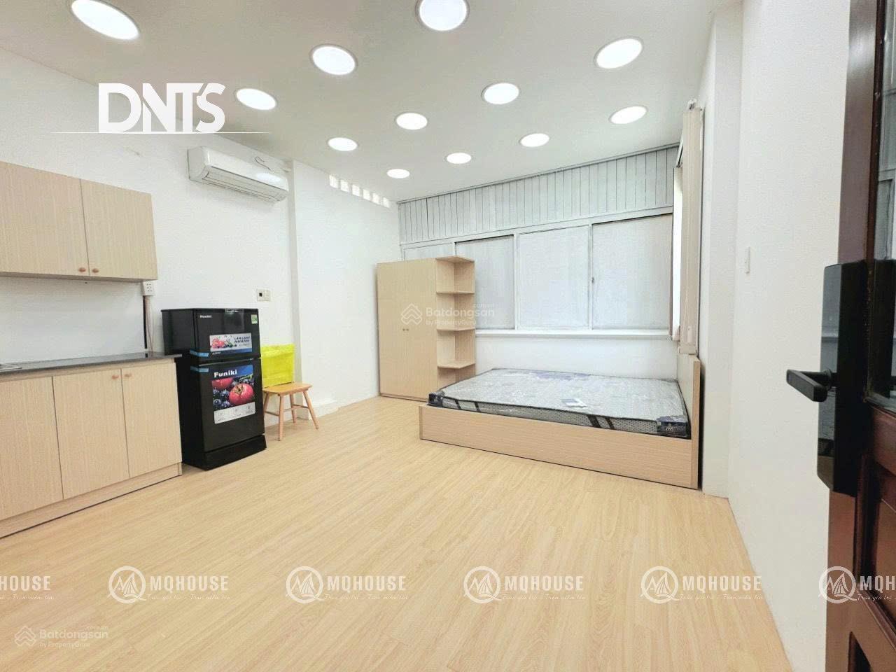 Cho thuê phòng ngay Chợ Bến Thành, Petro, công viên Tao Đàn Q1