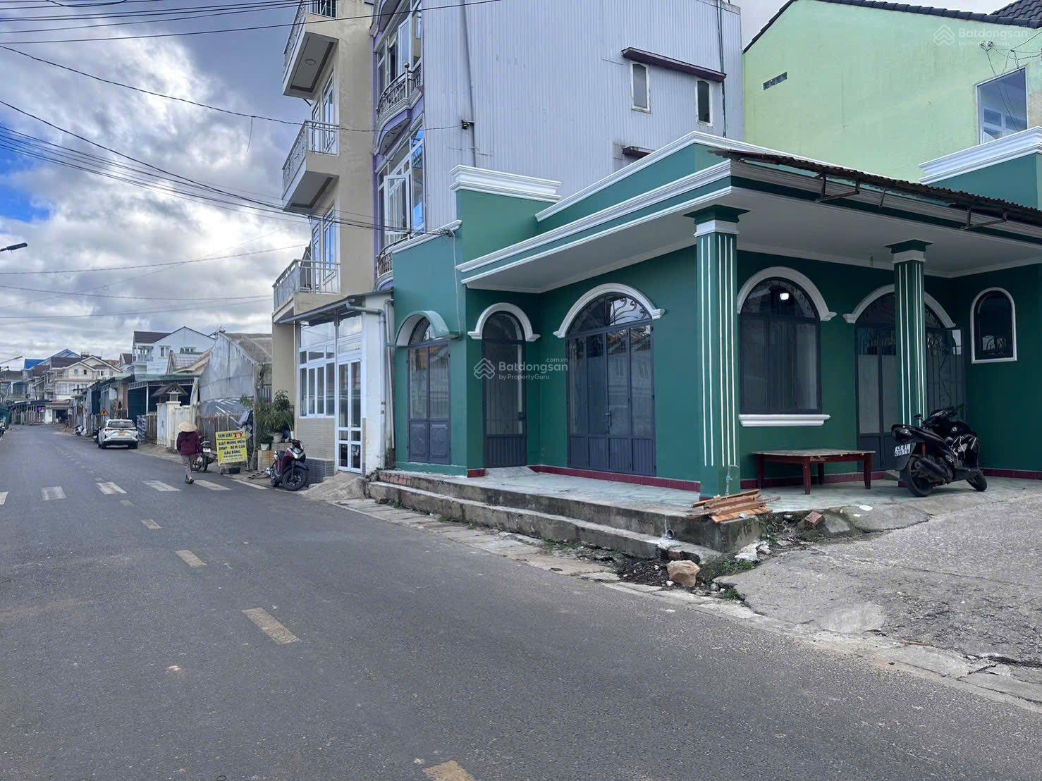 GIẢM CHỈ 5.8 TỶ BÁN GẤP NHÀ 2 MẶT TIỀN KINH DOANH P. LÂM VIÊN  ĐÀ LẠT 74 M2