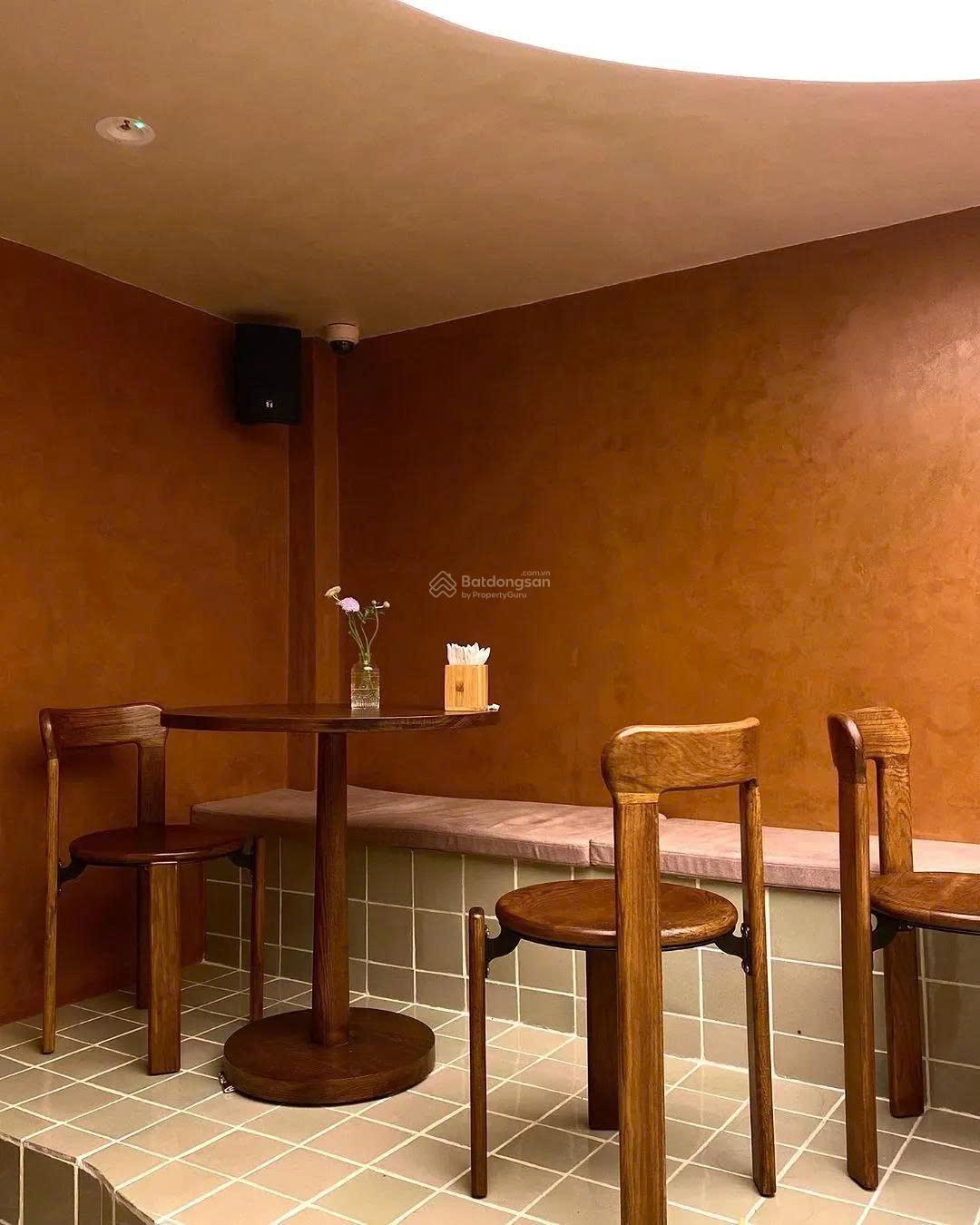 CHO THUÊ NHÀ MT PHAN XÍCH LONG, P2, Q.PHÚ NHUẬN  DT 8x16m HẦM TRỆT 3 LẦU  GIÁ 140tr