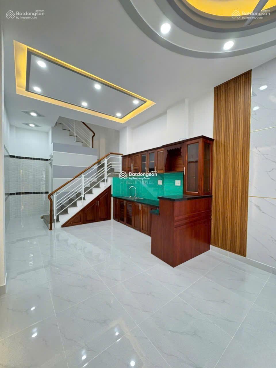 Nhà ngon, giá tốt nhất khu vực, HXH Nguyễn Đình Chính, 4,5x24m, nở hậu; 110m2, 5 tầng, chỉ 16,5 tỷ