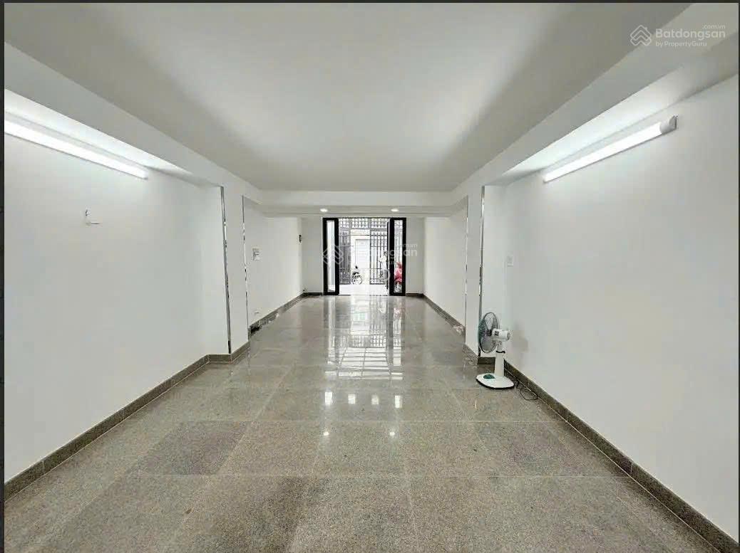 HẺM RỘNG 12M - 3 XE HƠI NÉ NHAU + DT to 95m2 đường Nguyễn Cửu Vân, BT - DT: 3 tầng - Chỉ 18,2 tỷ TL