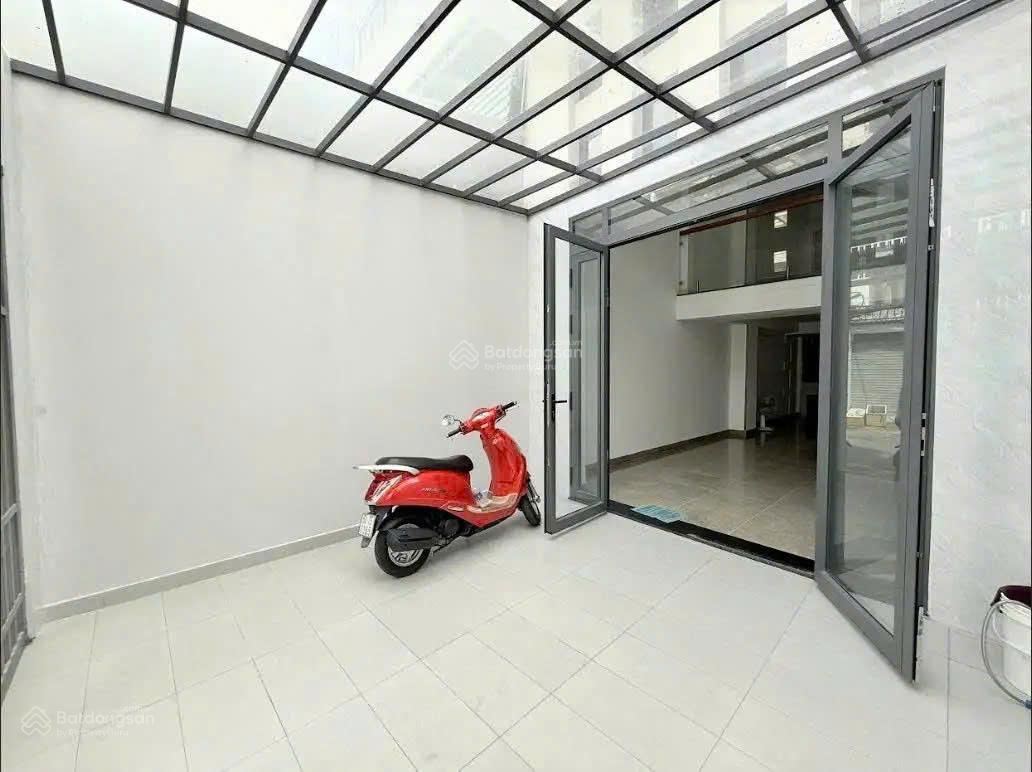 HẺM RỘNG 12M - 3 XE HƠI NÉ NHAU + DT to 95m2 đường Nguyễn Cửu Vân, BT - DT: 3 tầng - Chỉ 18,2 tỷ TL