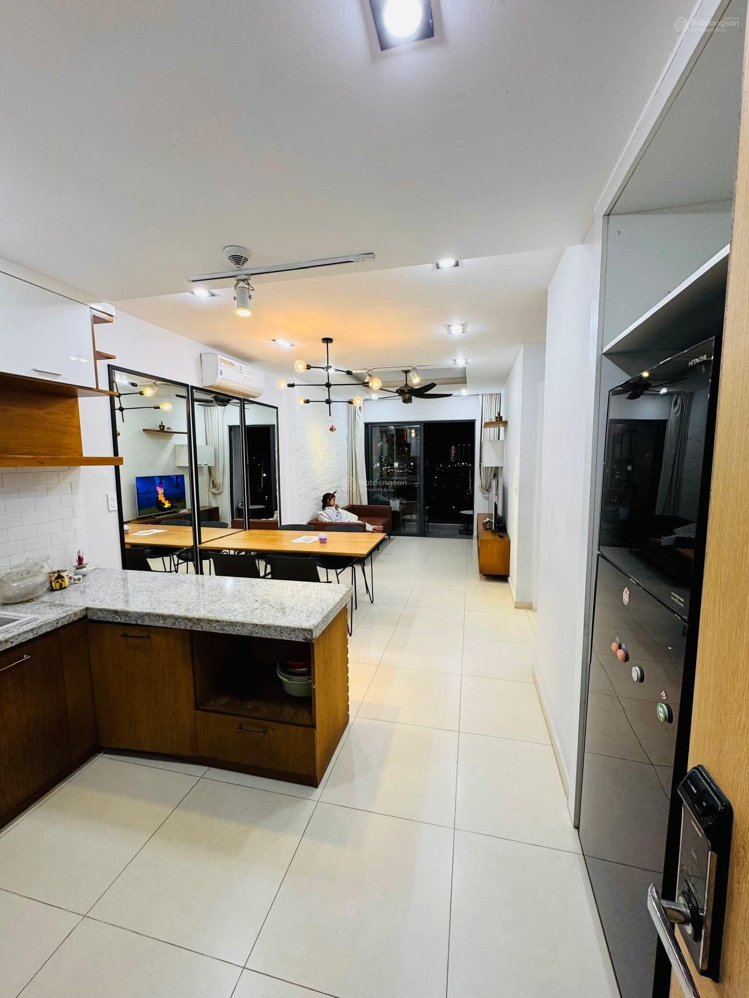 Cho thuê căn hộ M-one 2 phòng ngủ, căn góc view Bitexco đẹp như hình