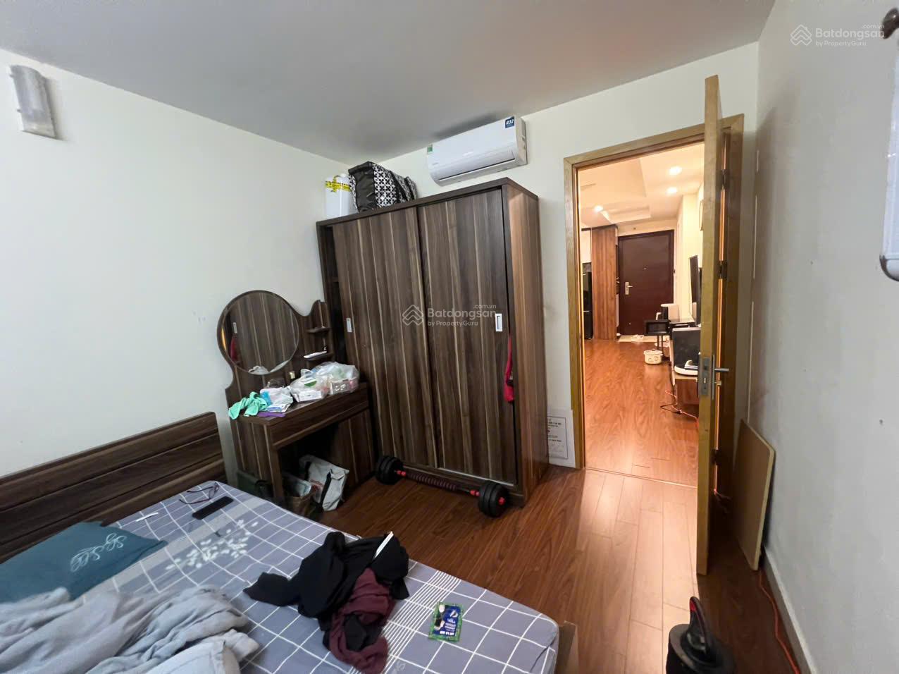 Chính chủ bán gấp căn 54m2, 2 phòng ngủ, 1wc giá 4,x tỷ tòa M3 Mipec, Kiến Hưng, Hà Đông. Sổ đỏ