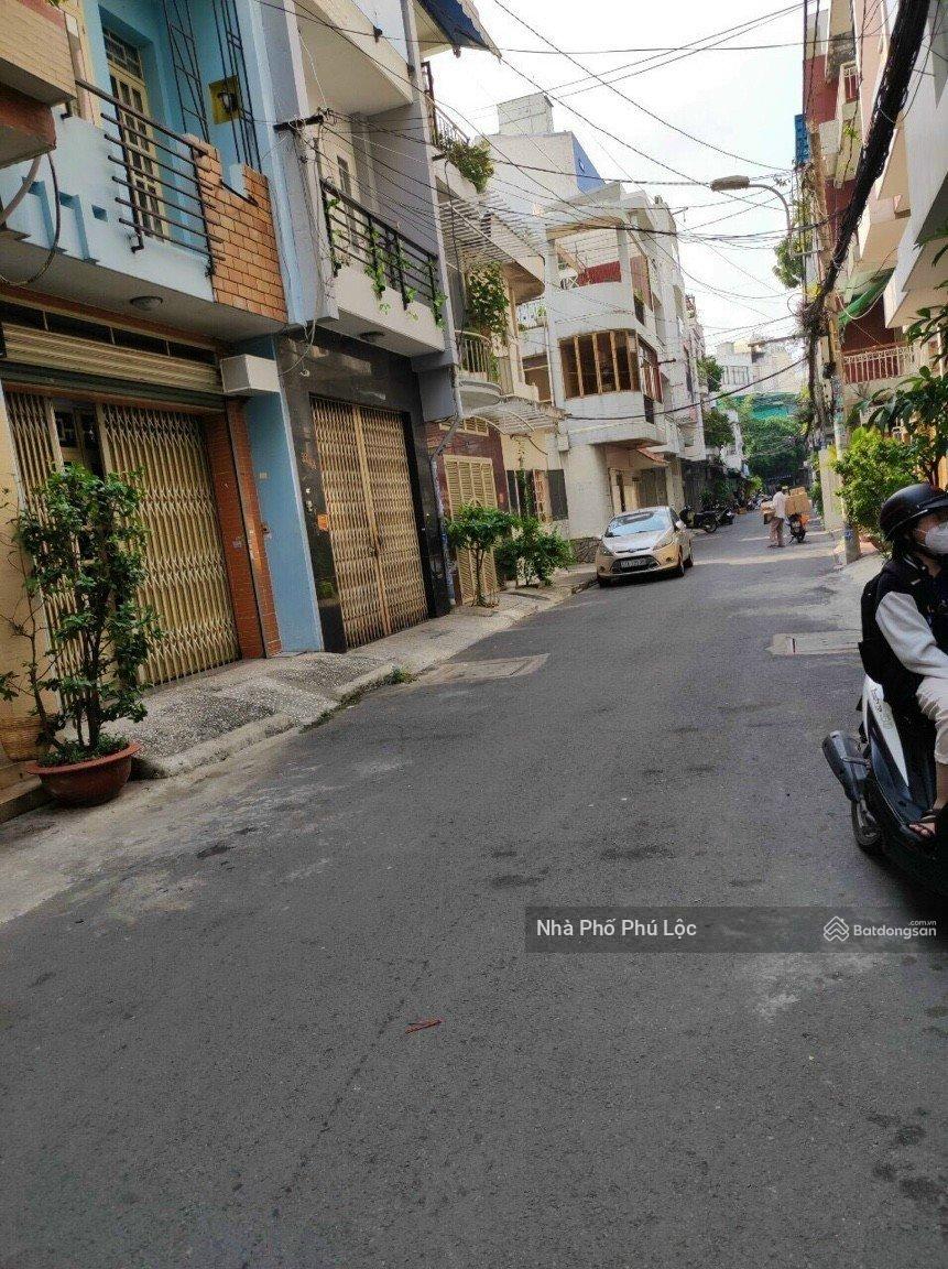 Nhà HXH Lý Thường Kiệt ngay SVĐ Phú Thọ Quận 11- cách MT 20m giá chỉ 14 tỷ