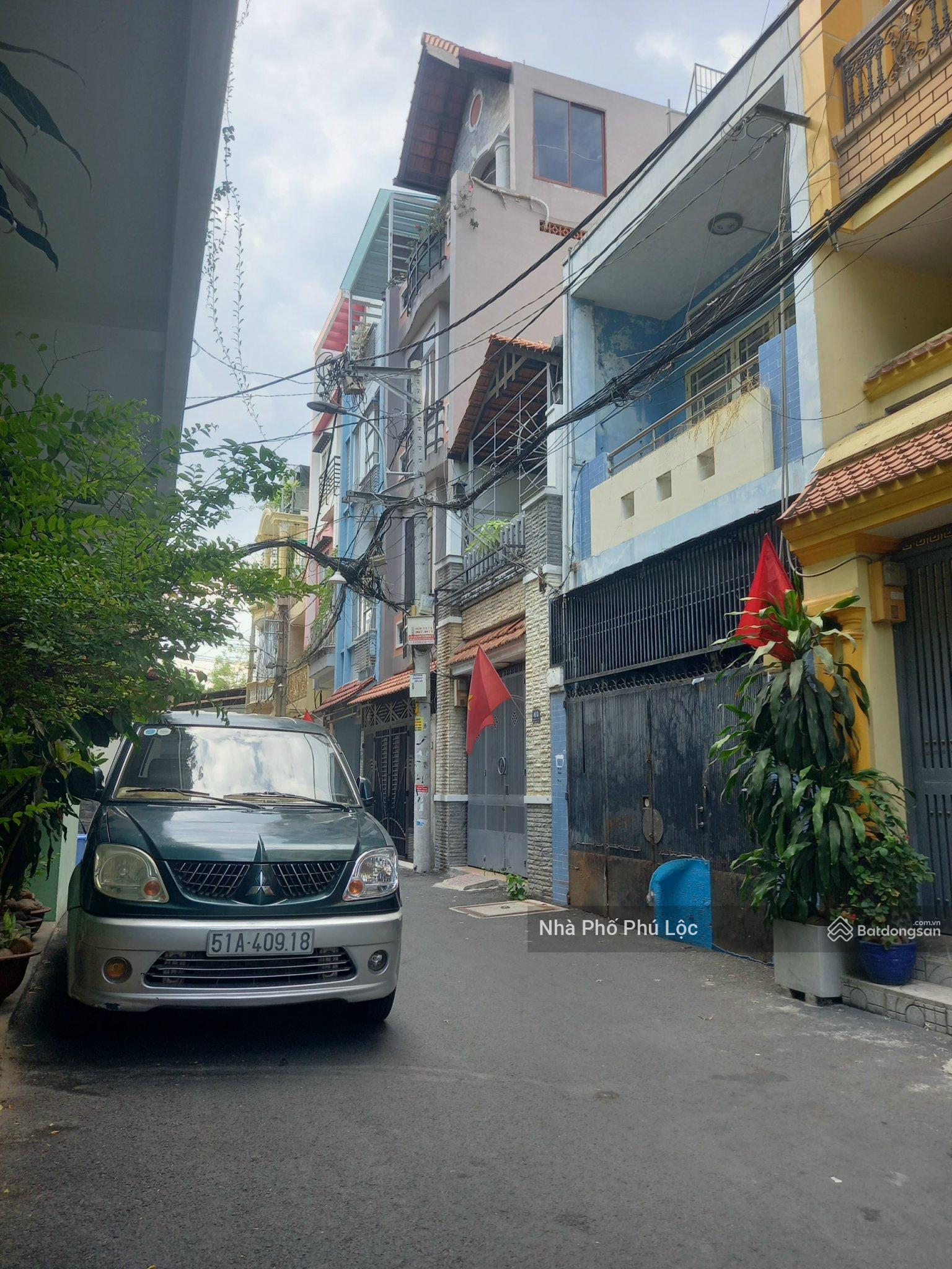 Nhà HXH Lý Thường Kiệt ngay SVĐ Phú Thọ Quận 11- cách MT 20m giá chỉ 14 tỷ