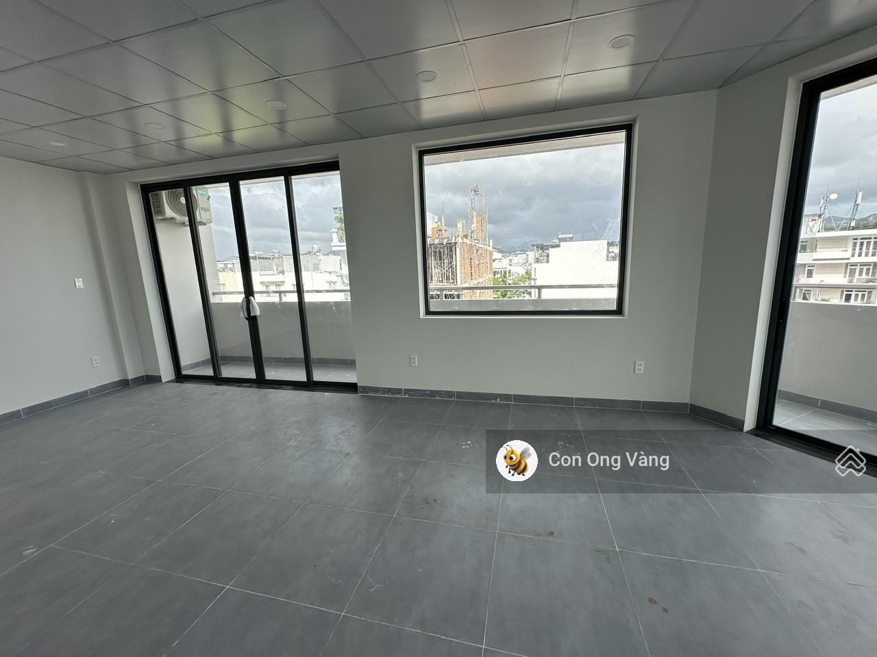 Cần bán nhà góc vừa mới xây xong KĐT Hà Quang 2 mới chưa sử dụng