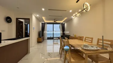Bán căn 2 phòng ngủ - Sunshine City - 80m2 - View sông Hồng tầng trung - Giá: 8,5 tỷ (sổ đỏ)