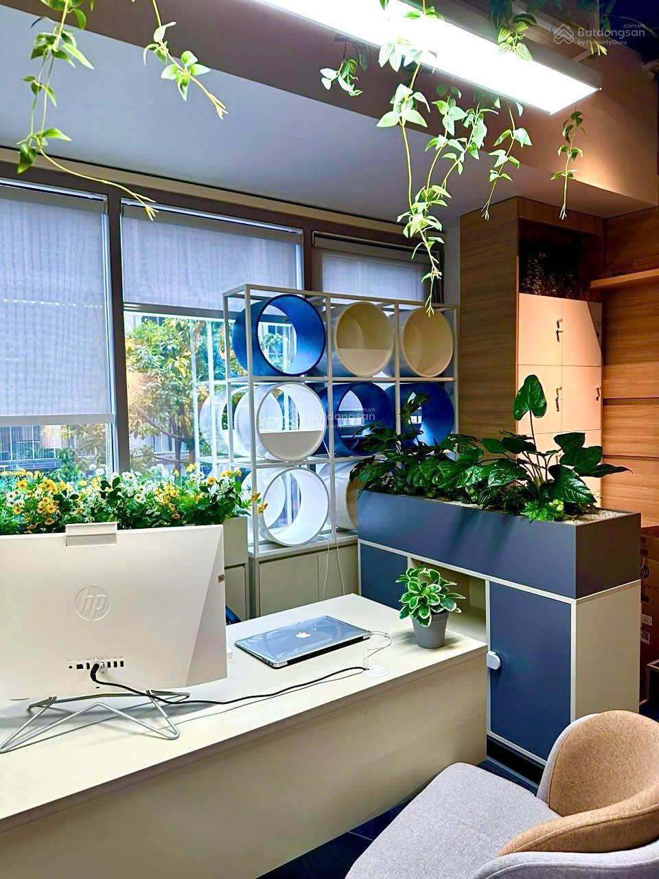 Văn phòng trọn gói tại B2, Sala, Q2, 73m2, Full nội thất decor đẹp, lối đi riêng, 30 triệu/tháng