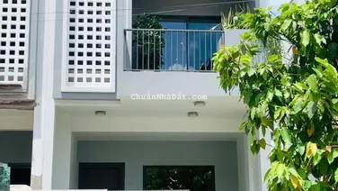 Bán lỗ giá HD 400tr còn 6,6 tỷ căn nhà phố The Meadow Bình Chánh. Căn rẻ nhất thị trường
