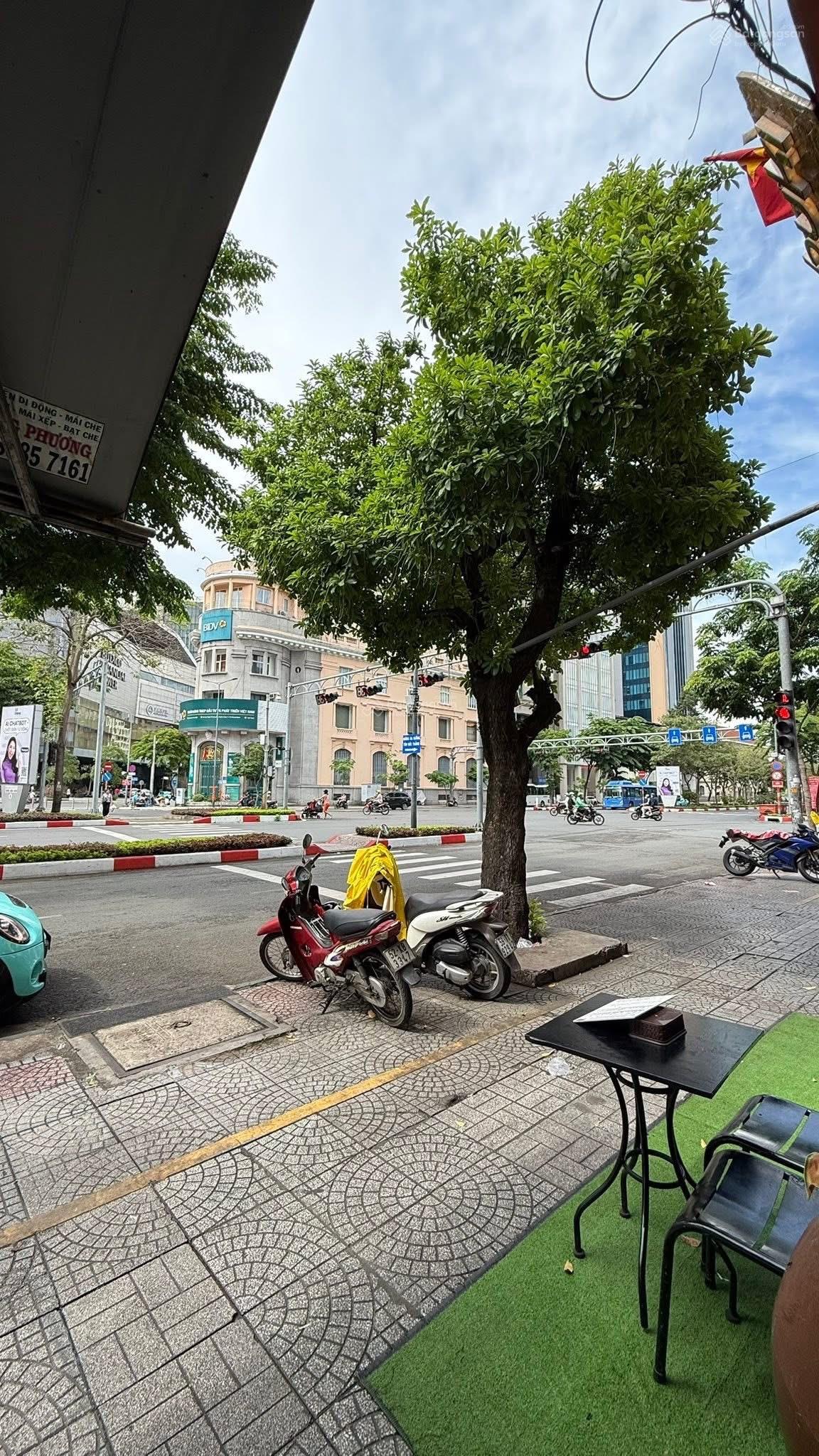 Khan Hiếm ! Bán Gấp Mặt Tiền Hàm Nghi P. Bến Nghé Quận 1 - 4 x 17m - 6 Tầng - Giá Chỉ 70 Tỷ TL Khan Hiếm ! Bán Gấp Mặt Tiền Hàm Nghi P. Bến Nghé Quận 1 - 4 x 17m - 6 Tầng - Giá Chỉ 70 Tỷ TL