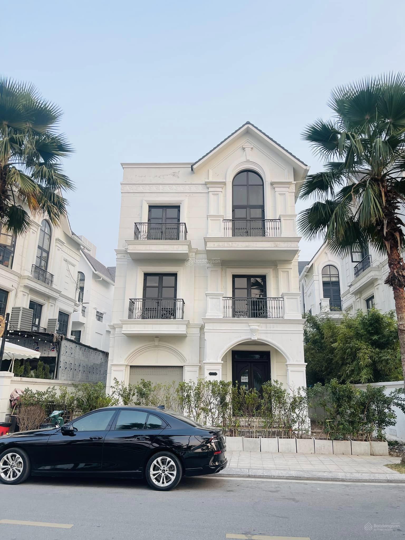 Quỹ 11 căn BIỆT THỰ GIÁ TỐT - CẦN BÁN NHANH. Giá từ 26,8 tỷ đến 145 tỷ Quỹ 11 căn BIỆT THỰ GIÁ TỐT - CẦN BÁN NHANH. Giá từ 26,8 tỷ đến 145 tỷ