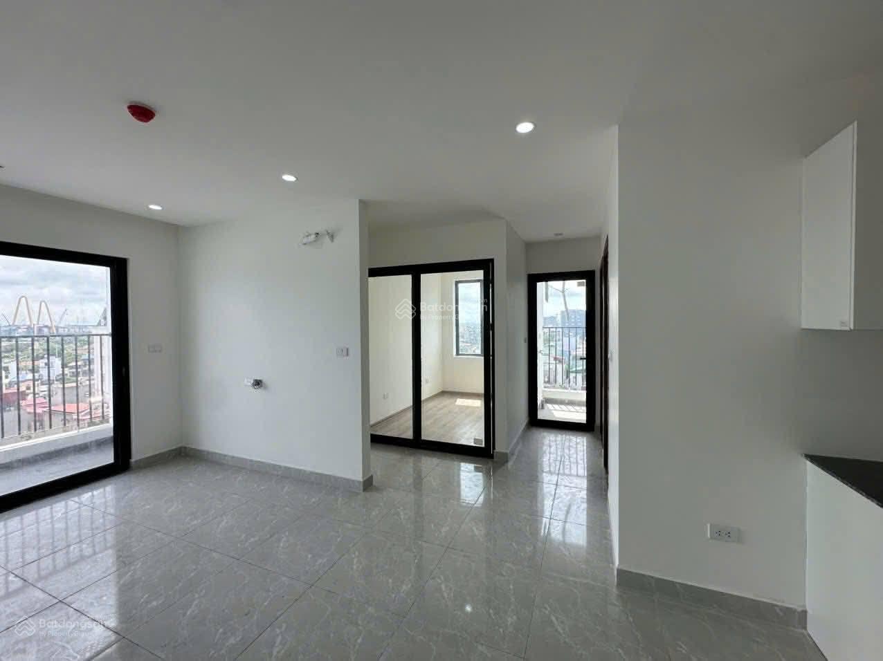 Cho thuê căn hộ 69m2 2 ngủ 2vs giá 5,5tr (bao phí) dự án 384 Lê Thánh Tông, Ngô Quyền, Hải Phòng