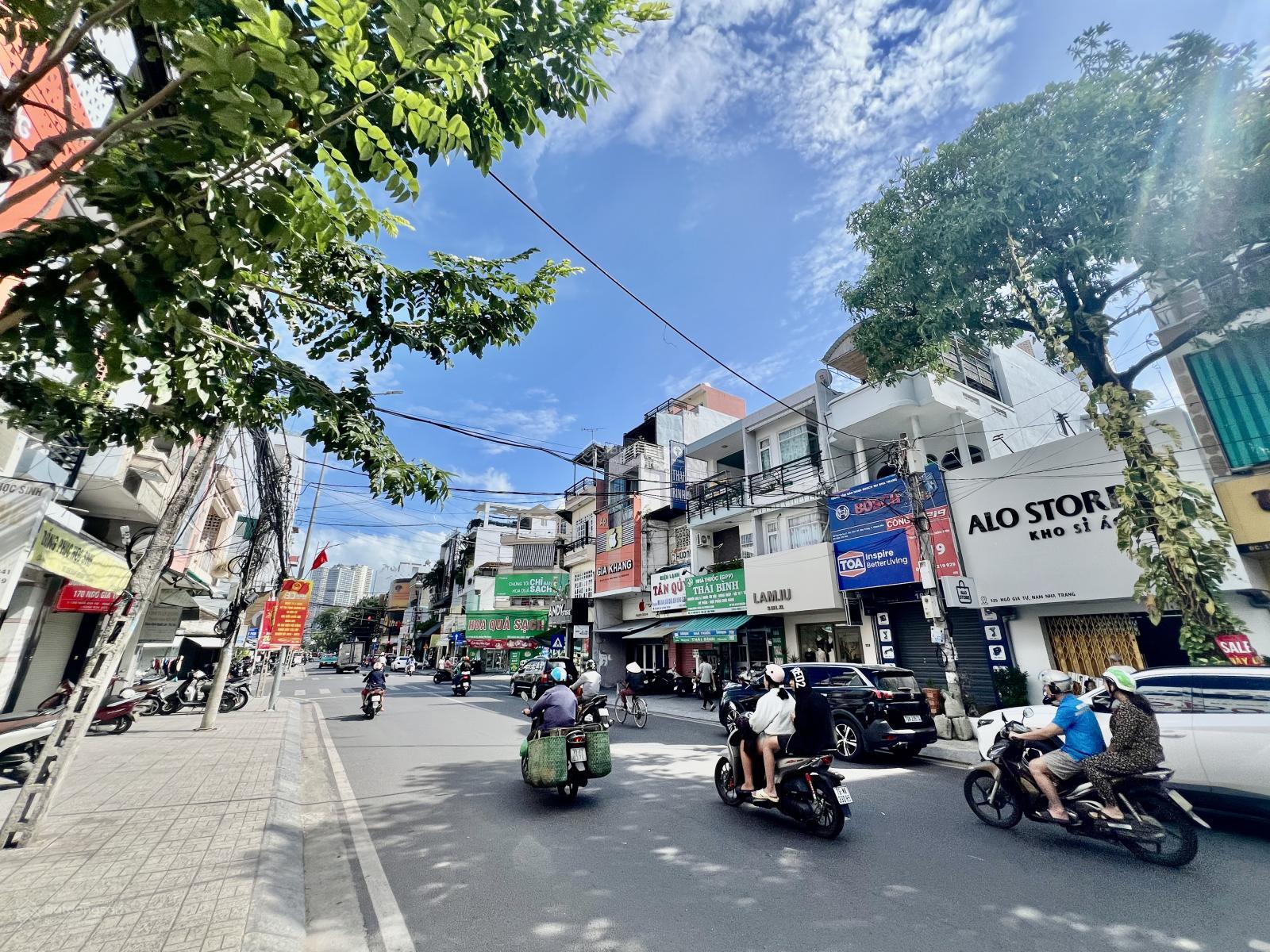 Bán nhà 3 tầng đường phố Ngô Gia Tự thành phố Nha Trang Khánh Hòa