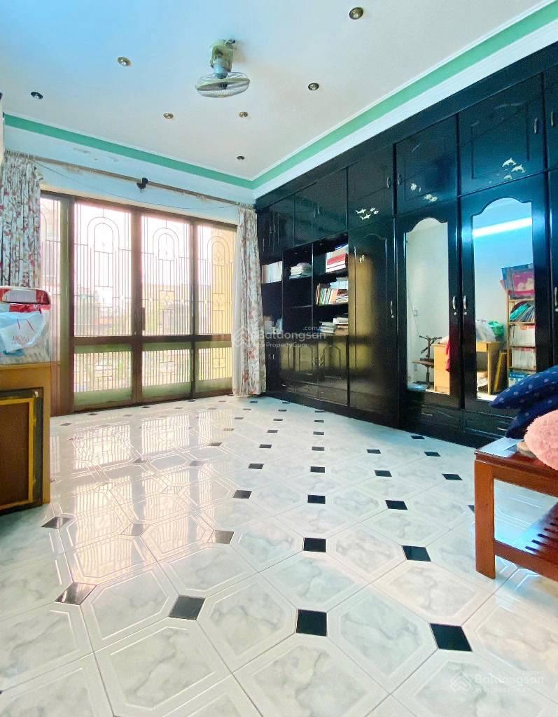 Cách Mạng Tháng Tám - Nhà đẹp - Gần Vòng xoay dân Chủ -64m2 - 4 tầng - chỉ 9 tỷ ,