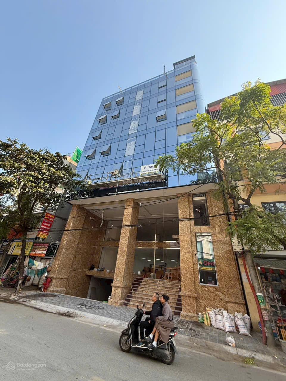 Tòa nhà phố Hoàng Ngân - Nguyễn Thị Định: 100m2 8 tầng 1 hầm, PCCC chuẩn, mặt tiền khủng