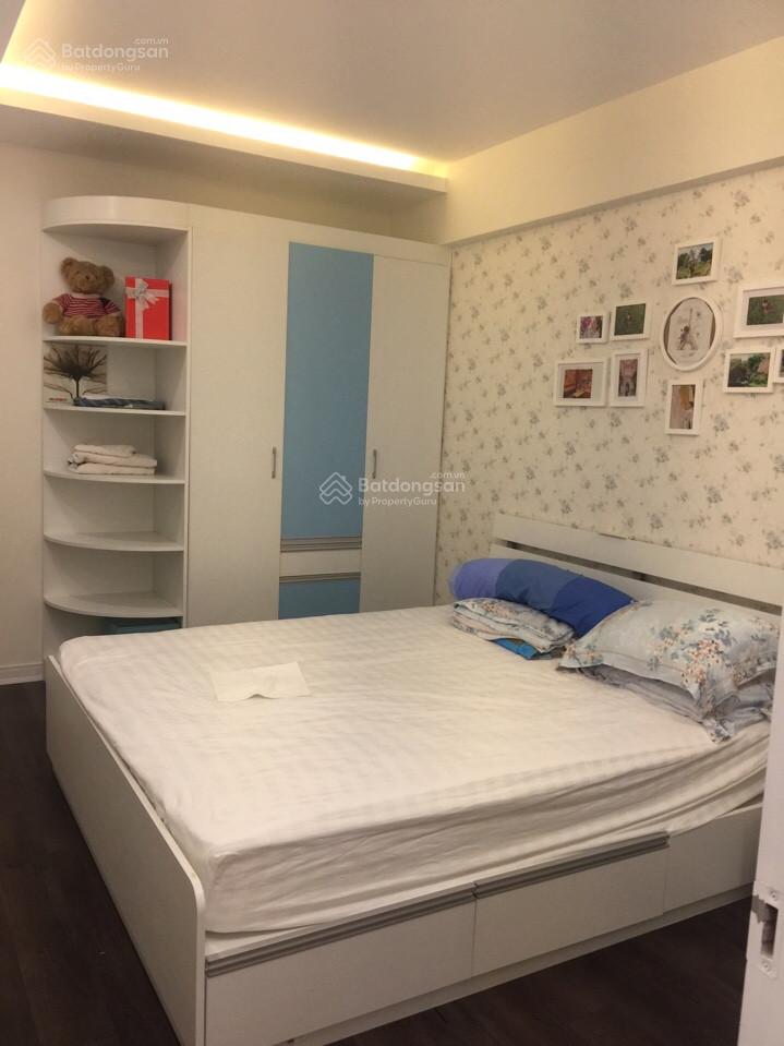 Chính chủ bán căn hộ 66,8/ 2 phòng ngủ chung cư Green Stars, sổ sẵn lâu dài