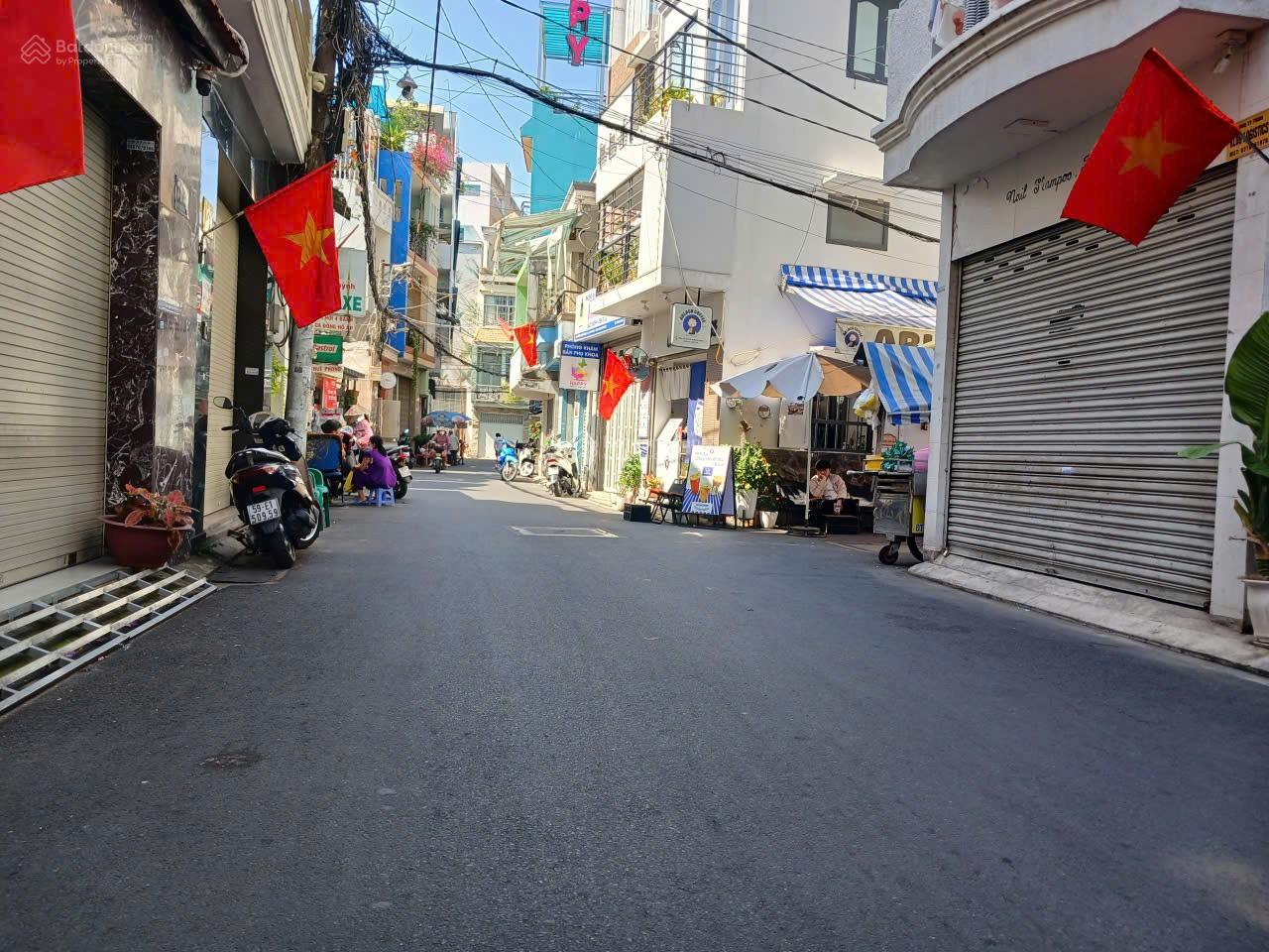 Ngang tốt, giá rẻ HXH 6m Trần Quang Diệu, 5,3x17m, 90m2, 3 tầng, chỉ 18 tỷ TL Ngang tốt, giá rẻ HXH 6m Trần Quang Diệu, 5,3x17m, 90m2, 3 tầng, chỉ 18 tỷ TL